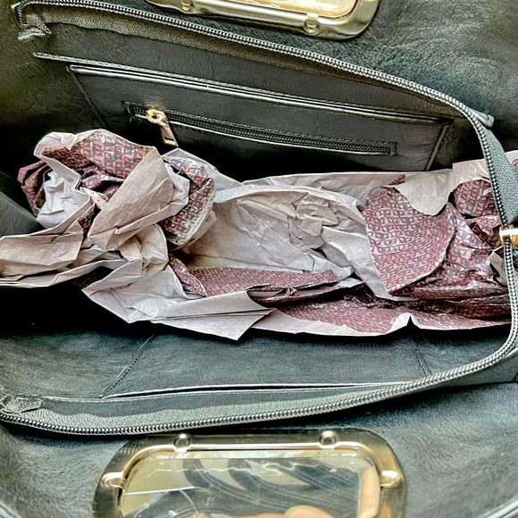 NWT Rebecca & Rifka Black and White Tote Shoulder Bag - Picture 3 of 4